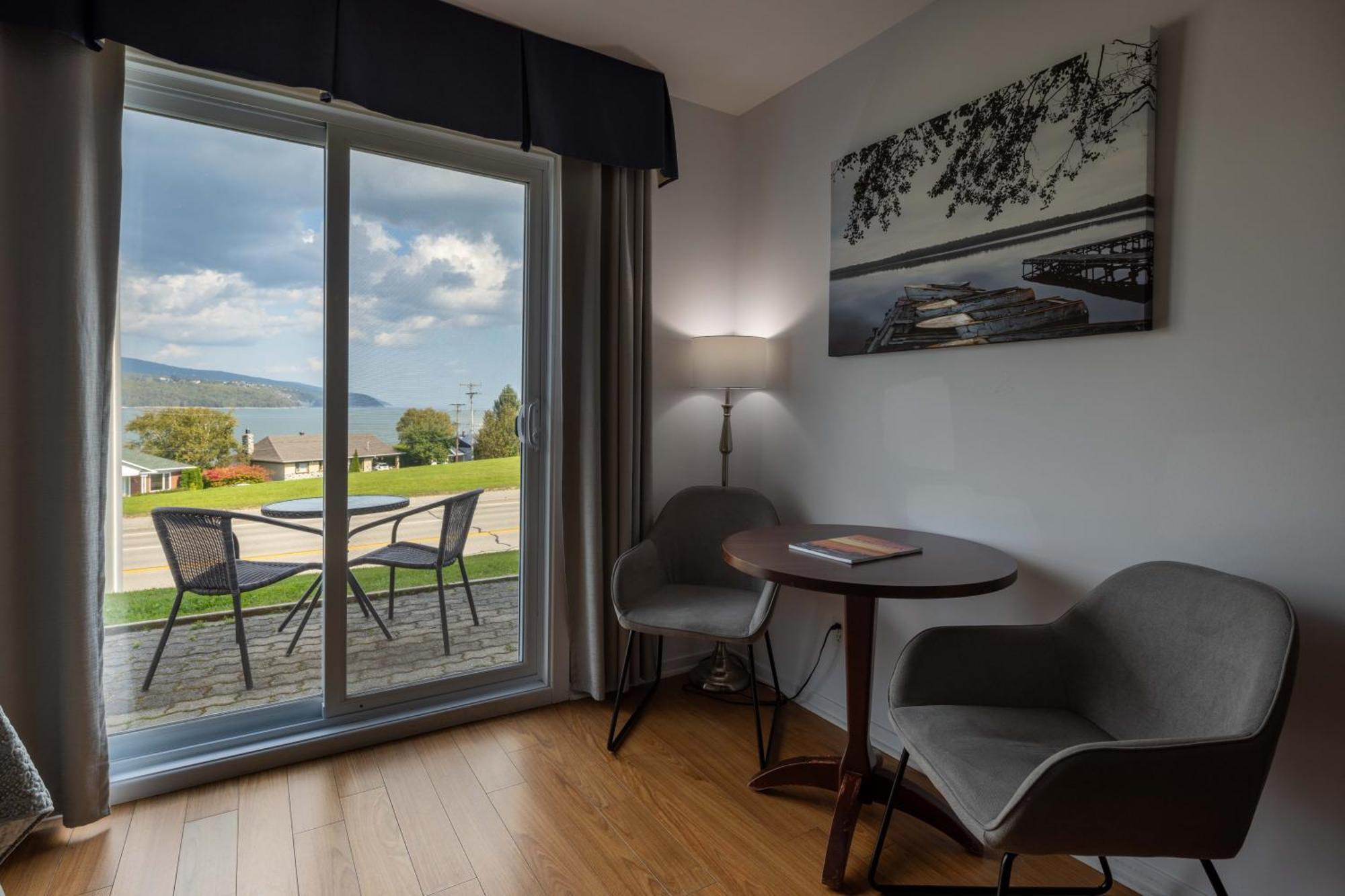 Motel Le Point De Vue ลามัลแบ ภายนอก รูปภาพ